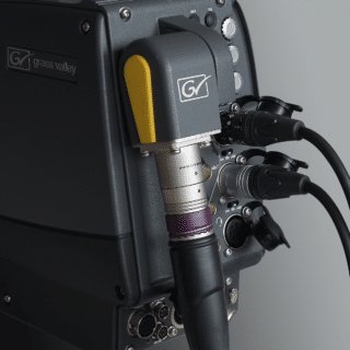 Ein optischer Stecker an einer Broadcast-Kamera