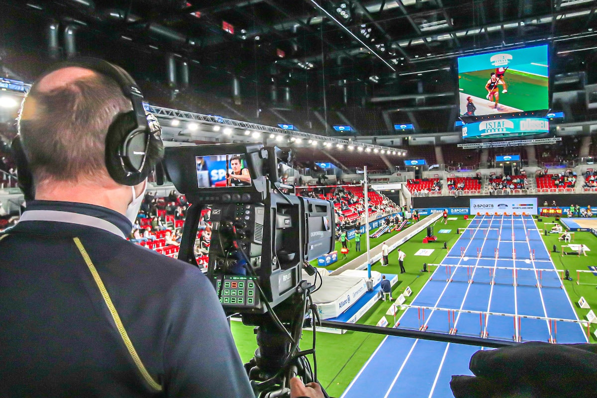 Kameramann bei Leichtathletik-Übertragung