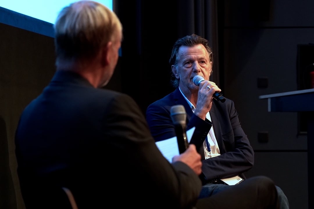 Auf dem cineCongress 2022: Josef Reidiger im Gespräch mit „Film & TV Kamera“-Chefredakteur Uwe Agnes
